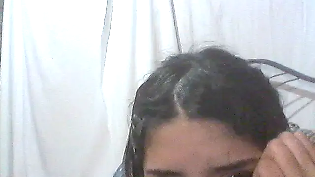 Snapshot of isa_ar chatting on 10.04.25 isa ar online show from 10.04.25