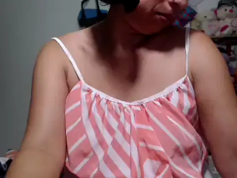 Snapshot of sexy_mary_69 chatting on 03.20.25 sexy mary 69 online show from 03.20.25