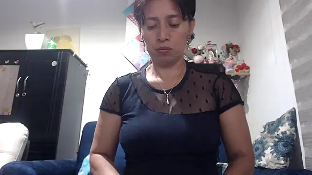 Snapshot of sexy_mary_69 chatting on 11.06.25 sexy mary 69 online show from 11.06.25