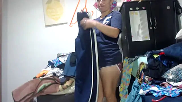 Snapshot of sexy_mary_69 chatting on 11.26.25 sexy mary 69 online show from 11.26.25