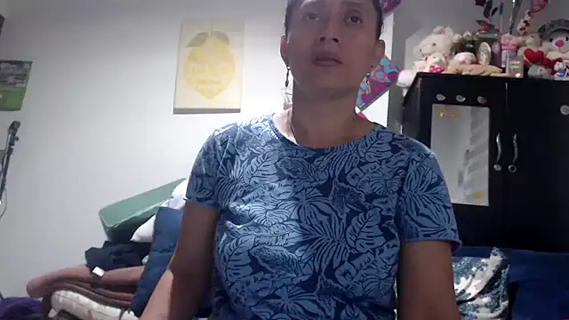 Snapshot of sexy_mary_69 chatting on 11.30.25 sexy mary 69 online show from 11.30.25