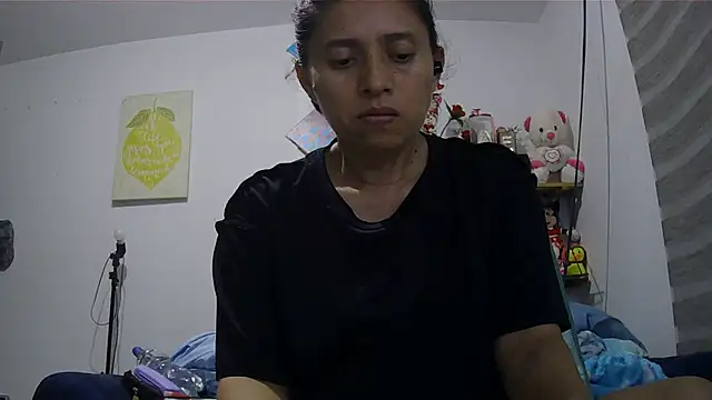 Snapshot of sexy_mary_69 chatting on 06.05.26 sexy mary 69 online show from 06.05.26