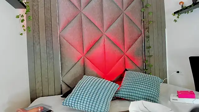 BriaConner  online show from 03.20.26