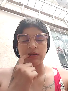 Snapshot of naughty-girl01 chatting on 01.24.25 naughty-girl01 online show from 01.24.25