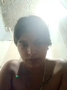 Snapshot of naughty-girl01 chatting on 02.06.25 naughty-girl01 online show from 02.06.25