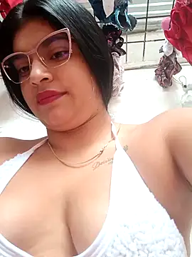 Snapshot of naughty-girl01 chatting on 02.06.25 naughty-girl01 online show from 02.06.25