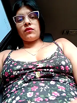 Snapshot of naughty-girl01 chatting on 02.26.25 naughty-girl01 online show from 02.26.25