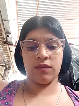 Snapshot of naughty-girl01 chatting on 03.01.25 naughty-girl01 online show from 03.01.25