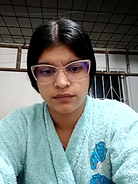 Snapshot of naughty-girl01 chatting on 03.04.25 naughty-girl01 online show from 03.04.25