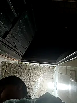 Snapshot of naughty-girl01 chatting on 03.05.25 naughty-girl01 online show from 03.05.25