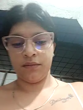 Snapshot of naughty-girl01 chatting on 03.06.25 naughty-girl01 online show from 03.06.25