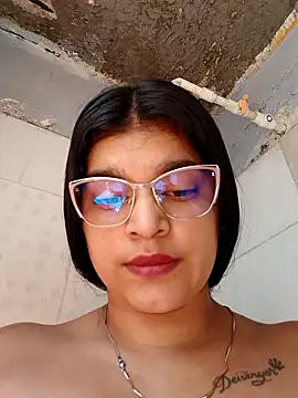 Snapshot of naughty-girl01 chatting on 03.09.25 naughty-girl01 online show from 03.09.25