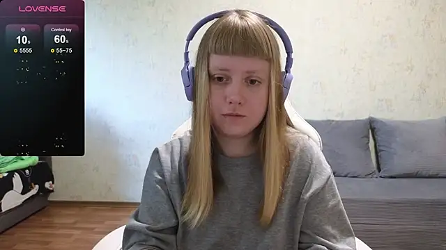 Snapshot of June_shy0 chatting on 05.09.26 June shy0 online show from 05.09.26