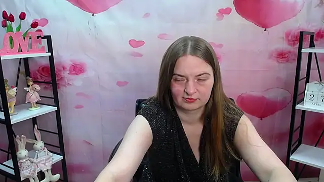 Snapshot of FreyaDak chatting on 04.27.26 FreyaDak online show from 04.27.26