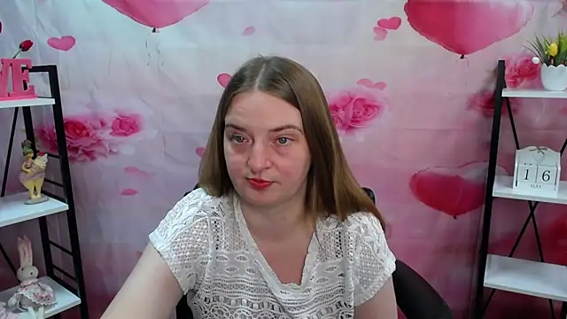 Snapshot of FreyaDak chatting on 05.17.26 FreyaDak online show from 05.17.26