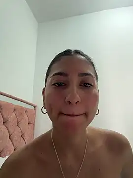 Sweetnaughtygirl  online show from 07.28.26
