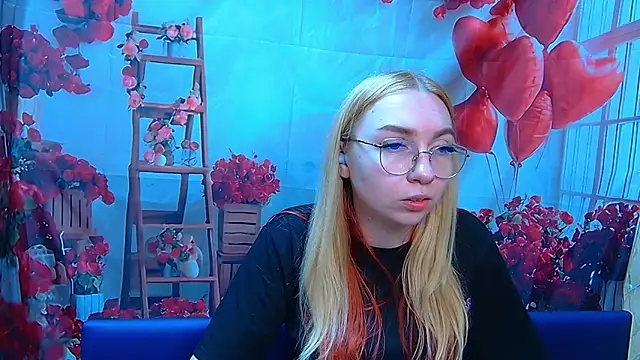 BeatriceFly online show from 05.08.26
