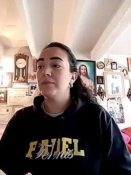 skayhot  online show from 01.24.25