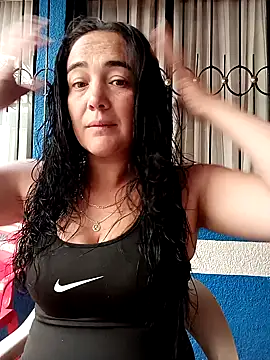 skayhot  online show from 02.08.25