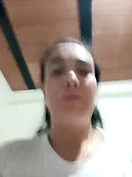 skayhot  online show from 02.23.25