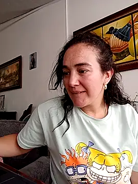 skayhot  online show from 03.03.25