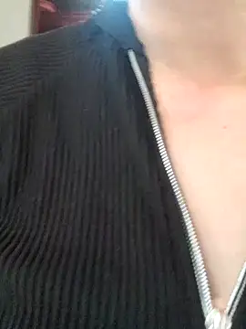 skayhot  online show from 11.21.25