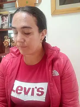 skayhot  online show from 11.26.25