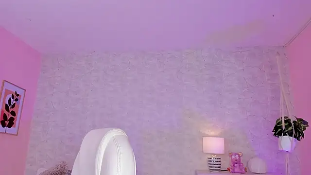 DahianaWalcott online show from 03.05.25