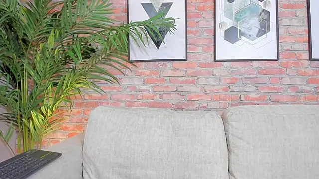 DahianaWalcott online show from 03.07.25