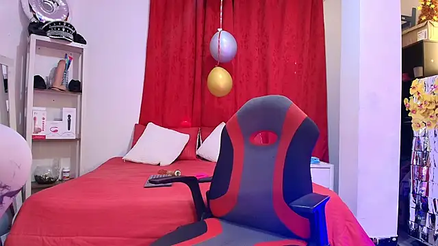 girl amada online show from 02.12.26