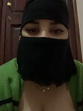 Snapshot of Miss-Soka chatting on 01.01.25 Miss-Soka online show from 01.01.25