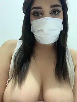 Snapshot of Miss-Soka chatting on 11.07.25 Miss-Soka online show from 11.07.25