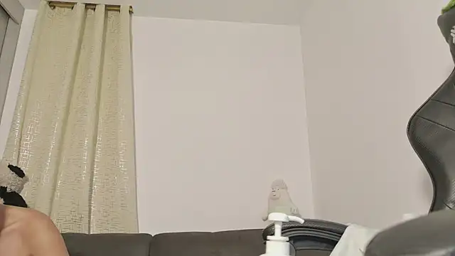 Snapshot of miss_valery2 chatting on 06.10.26 miss valery2 online show from 06.10.26