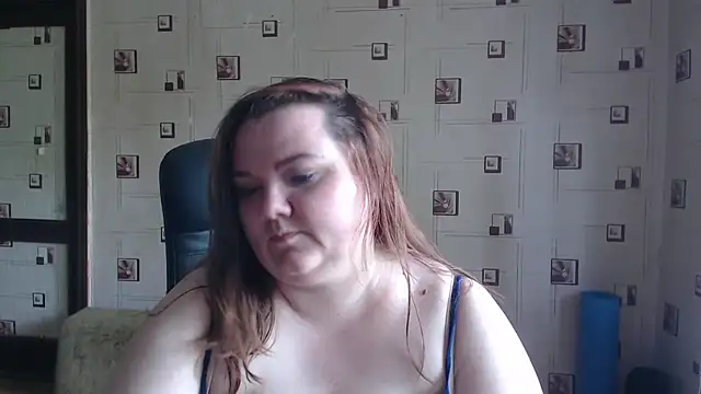 Snapshot of TasyaBigTTs chatting on 05.18.26 TasyaBigTTs online show from 05.18.26