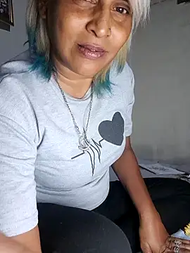 Snapshot of Goodgirlsue_77 chatting on 06.14.26 Goodgirlsue 77 online show from 06.14.26