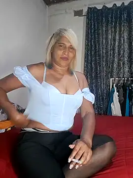 Snapshot of Goodgirlsue_77 chatting on 06.28.26 Goodgirlsue 77 online show from 06.28.26
