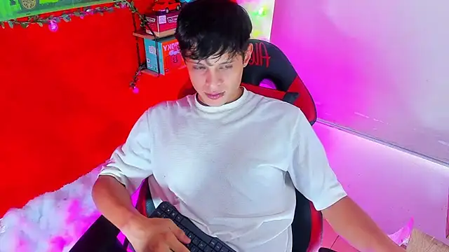 LilOwen  online show from 09.17.25