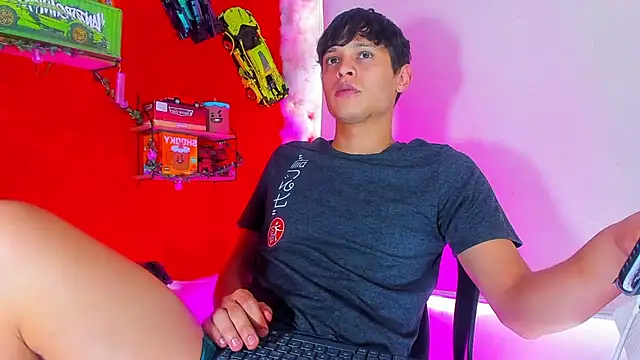 LilOwen  online show from 10.02.25