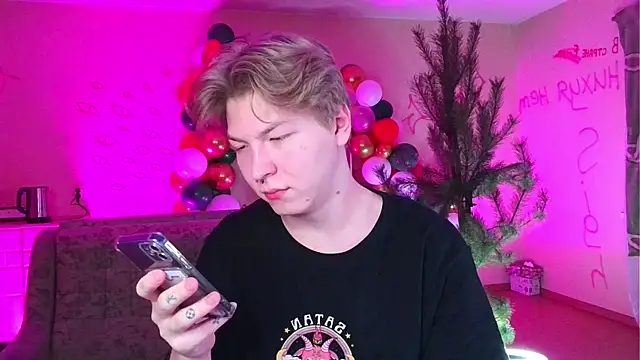 TheMikeSever online show from 01.02.25