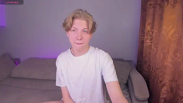 TheMikeSever online show from 10.21.25