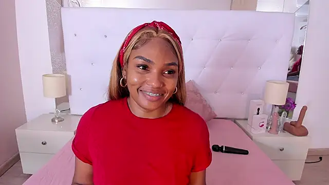 Isla Scott online show from 11.29.25