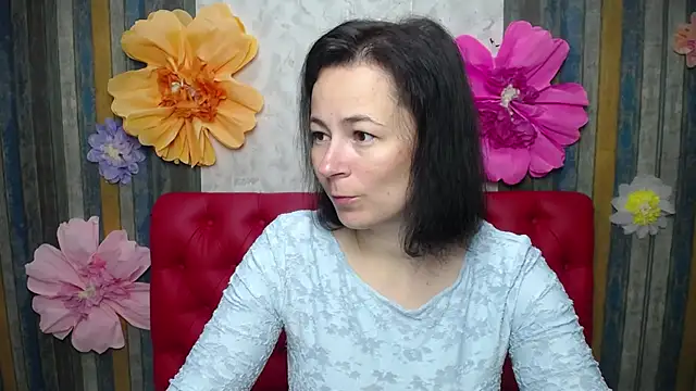 Snapshot of MarieSho chatting on 04.20.26 MarieSho online show from 04.20.26