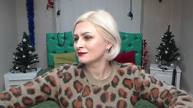 Snapshot of OliviaHorst chatting on 01.04.25 OliviaHorst online show from 01.04.25