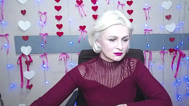 Snapshot of OliviaHorst chatting on 02.20.25 OliviaHorst online show from 02.20.25
