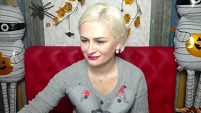 OliviaHorst online show from 10.30.25