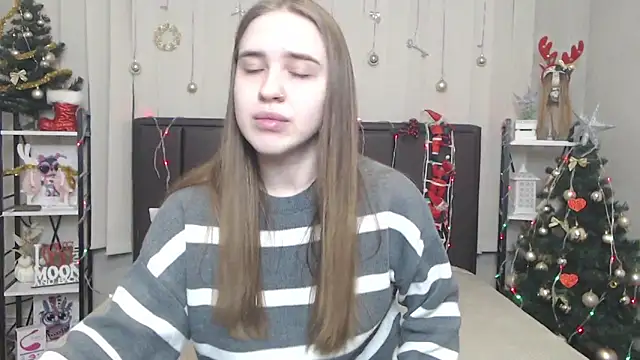 LauraHlot online show from 12.23.25