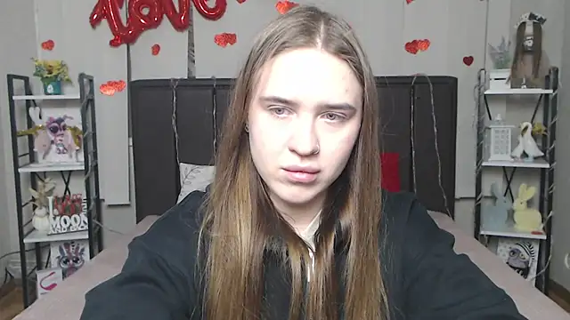 LauraHlot online show from 02.08.26