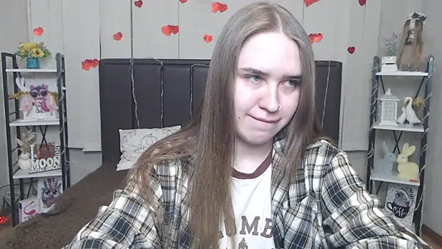 Snapshot of LauraHlot chatting on 05.02.26 LauraHlot online show from 05.02.26