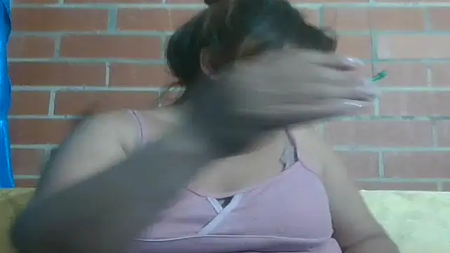 jones-scarlet online show from 03.01.25