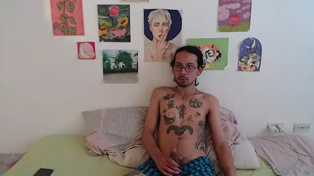 Snapshot of AsRusell666 chatting on 09.21.25 AsRusell666 online show from 09.21.25